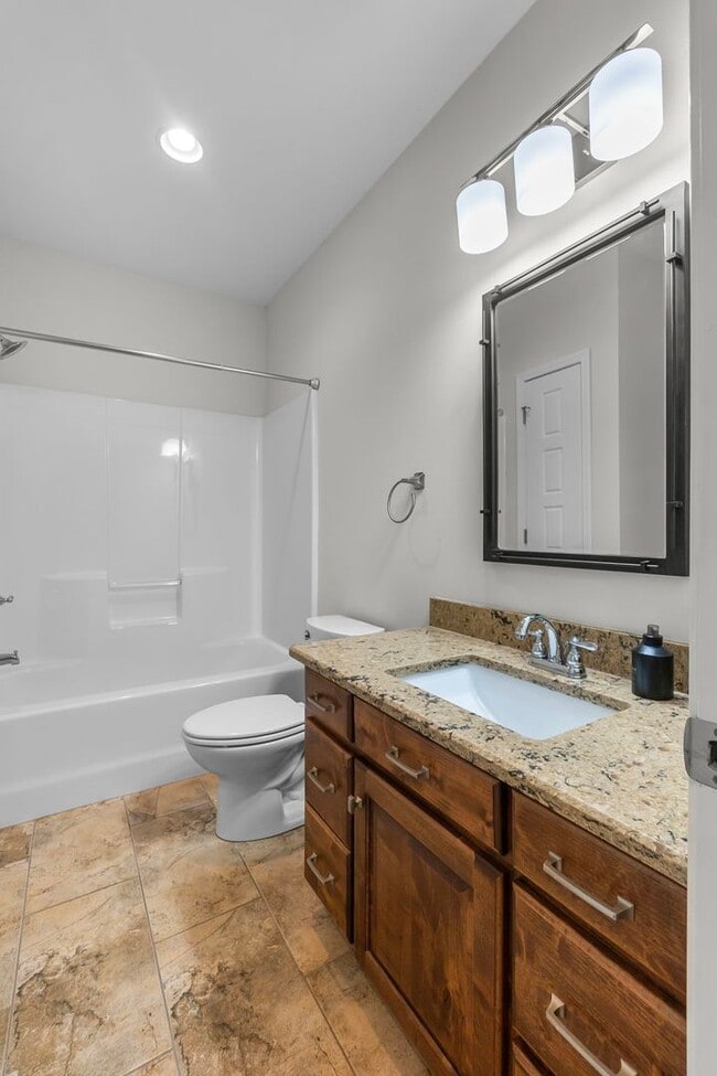 Building Photo - Beautiful Home in Walden Park