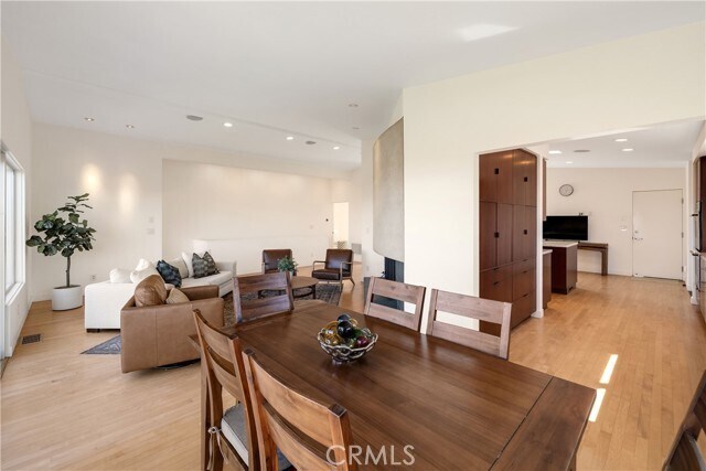 Building Photo - 409 C. Mayor