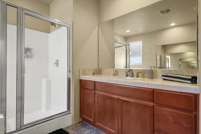 Building Photo - 47432 Harbour Lights Ln