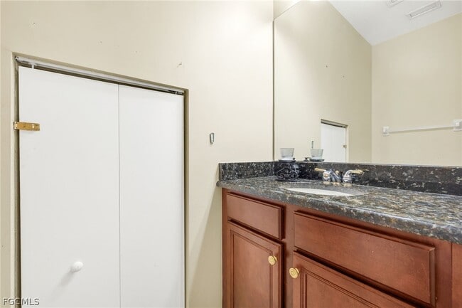 Building Photo - 17030 Tremont St