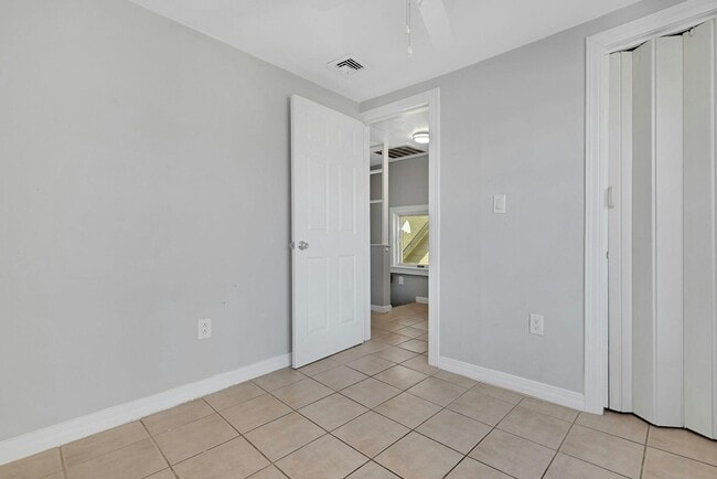 Building Photo - 30 Columbia Terrace