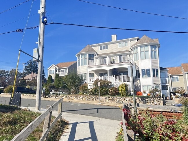 Building Photo - 170 Cliff Ave