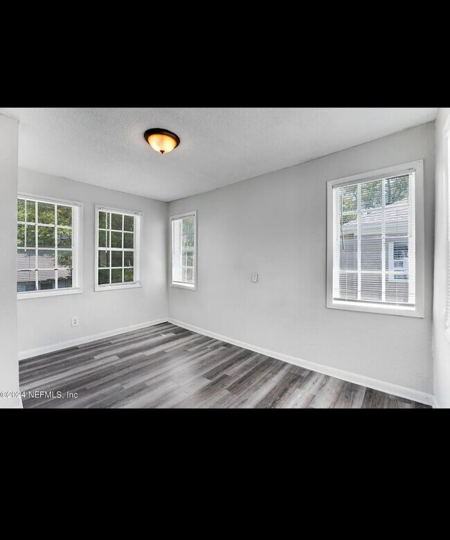 Building Photo - 2825 N Market St