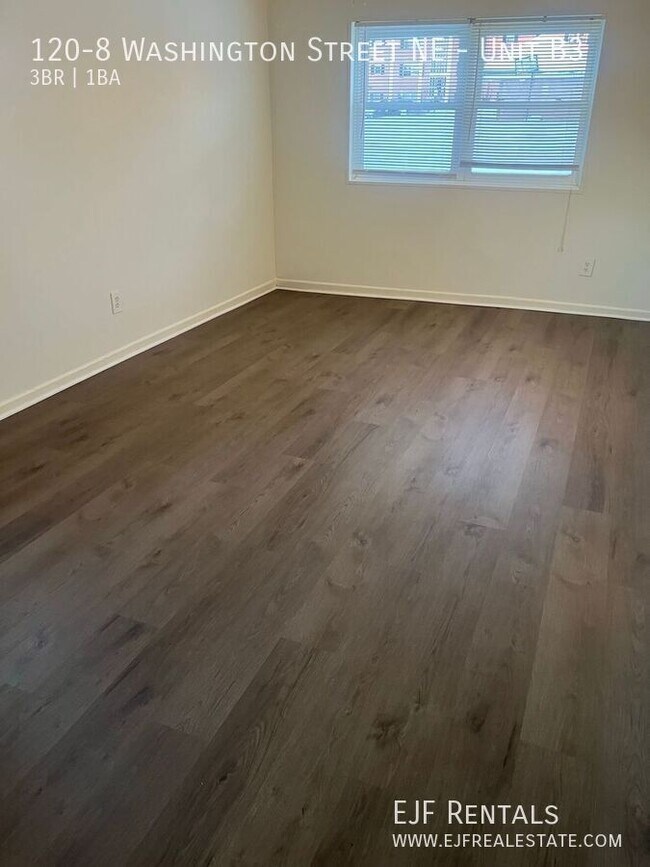 Building Photo - 120 Washington St NE