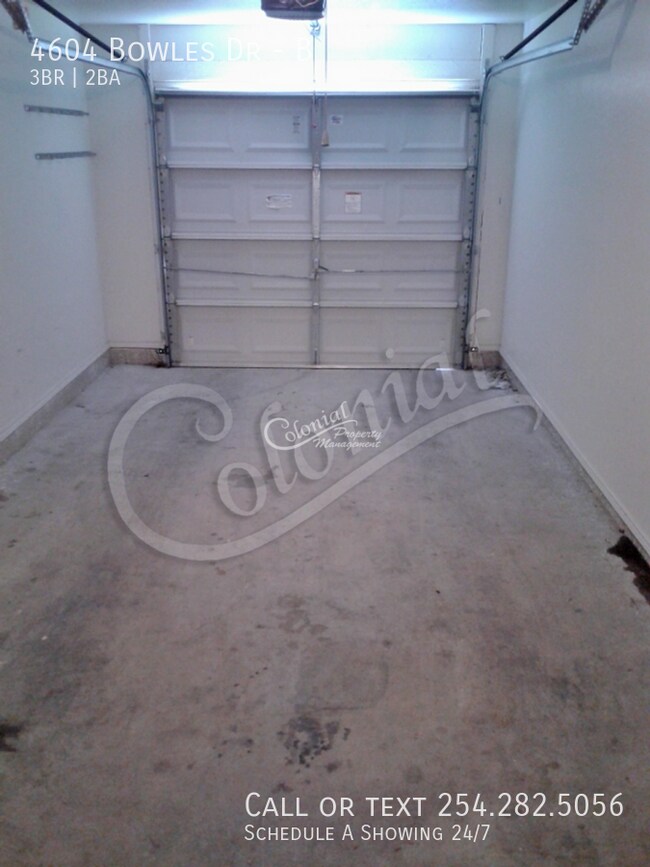 Building Photo - 4604 Bowles Dr