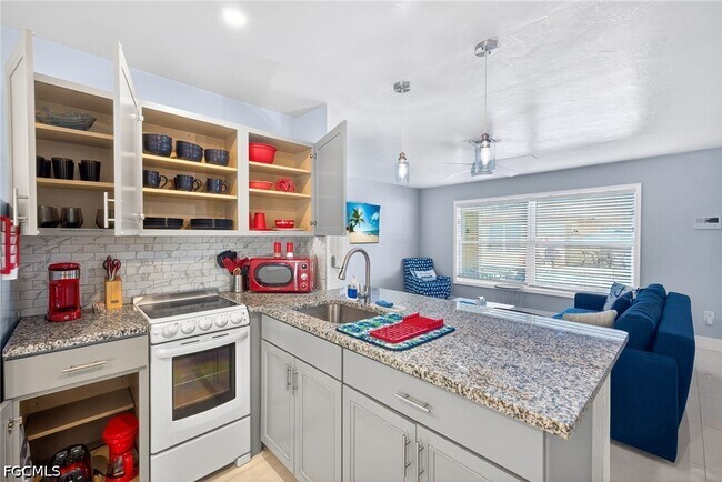 Building Photo - 624 SE 46th St