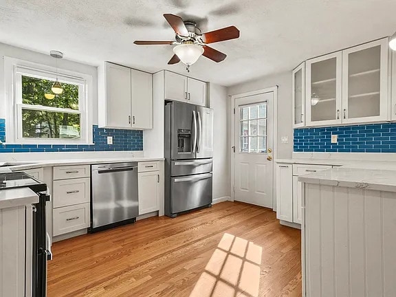 Building Photo - Peacefully tucked away this turnkey Gambre...
