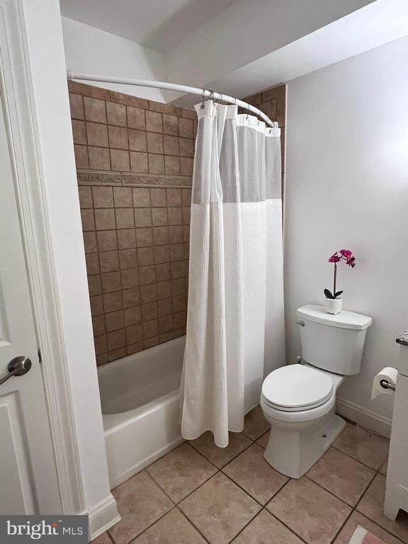 Building Photo - 7809 Fox Gate Ct