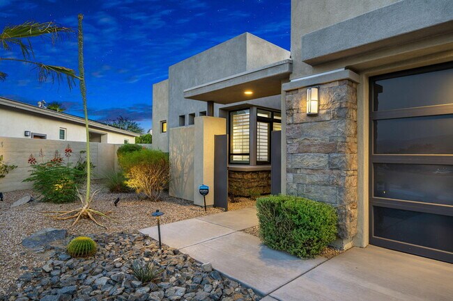 Building Photo - 74425 Zeppelin Dr