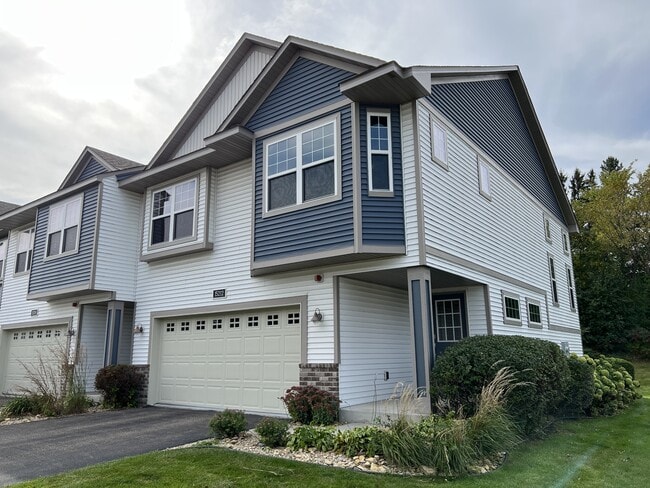 Building Photo - 15212 Maryland Ave