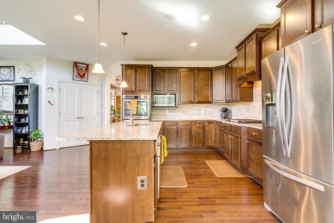Building Photo - 23582 Prosperity Ridge Pl