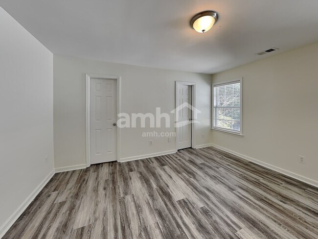 Building Photo - 5179 Centennial Creek View NW