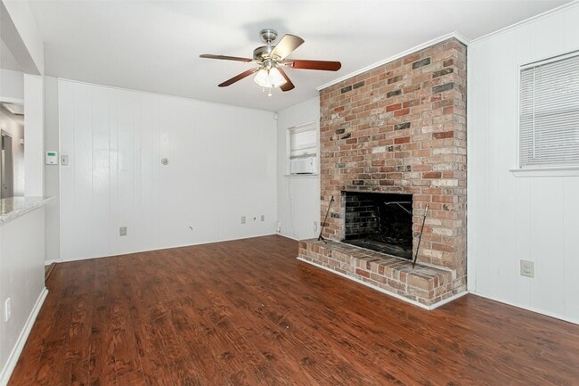 Building Photo - 7549 Brentcove Cir