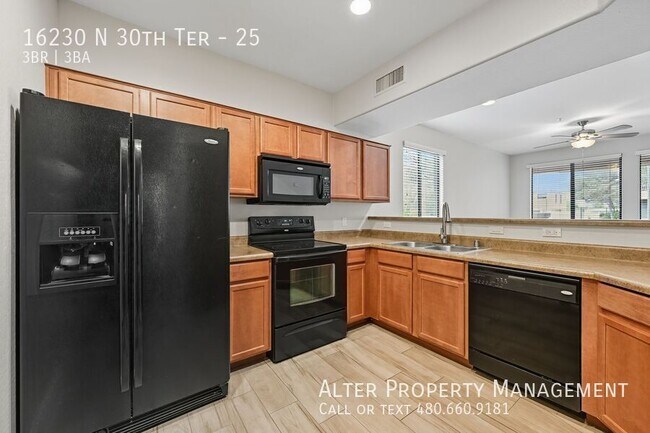 Building Photo - 16230 N 30th Terrace