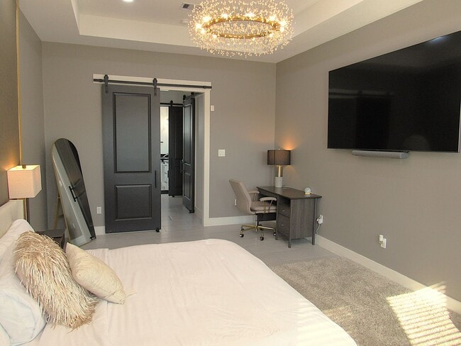 Building Photo - Resort Like Living in a Country Setting