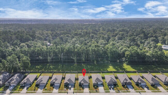 Building Photo - 9847 Laurel Lake Dr