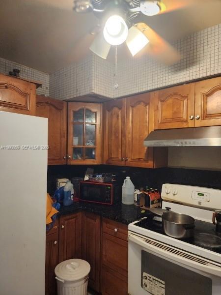 Building Photo - 3210 NW 82nd St