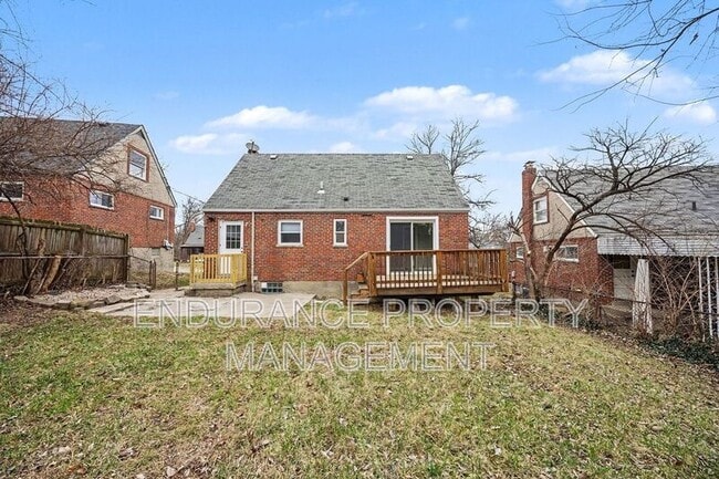 Building Photo - 4765 Hardwick Dr