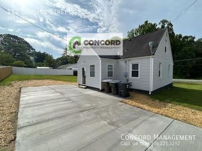 Building Photo - 112 Corliss St