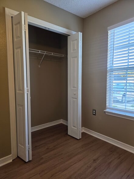 2nd Bedroom #2 - 5577 Centerbrook Pl