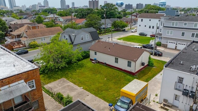 Building Photo - 545 N Connecticut Ave