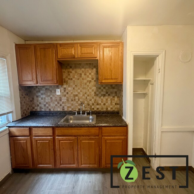 Building Photo - 15765 Washburn St