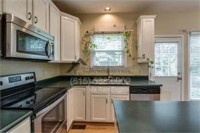 Building Photo - 1244 Buckingham Cir