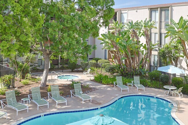 Building Photo - 1 Bed / 1 Bath Condo Near Cowles Mountain – Move-In Special!