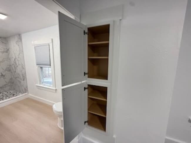 Building Photo - 16 Panorama Dr