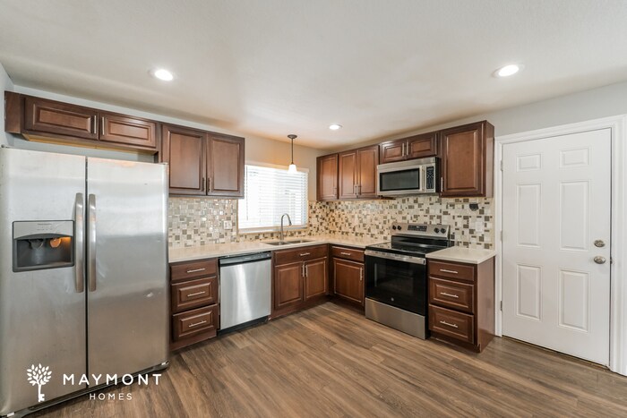 Building Photo - 19617 E Bails Pl