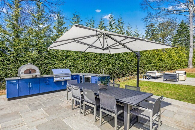 Building Photo - 17 Bayview Rd