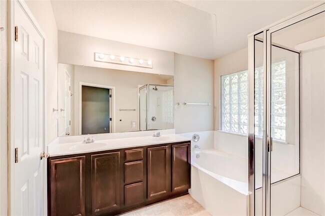 Building Photo - 11308 Los Comancheros Rd