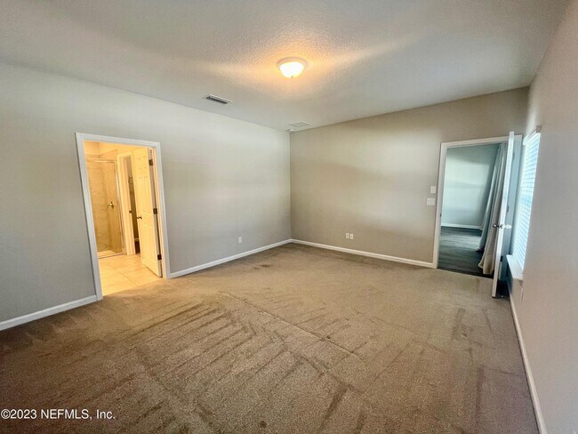 Building Photo - 2117 Hawkeye Pl