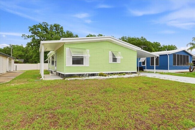 Building Photo - 1798 Fox Hill Dr