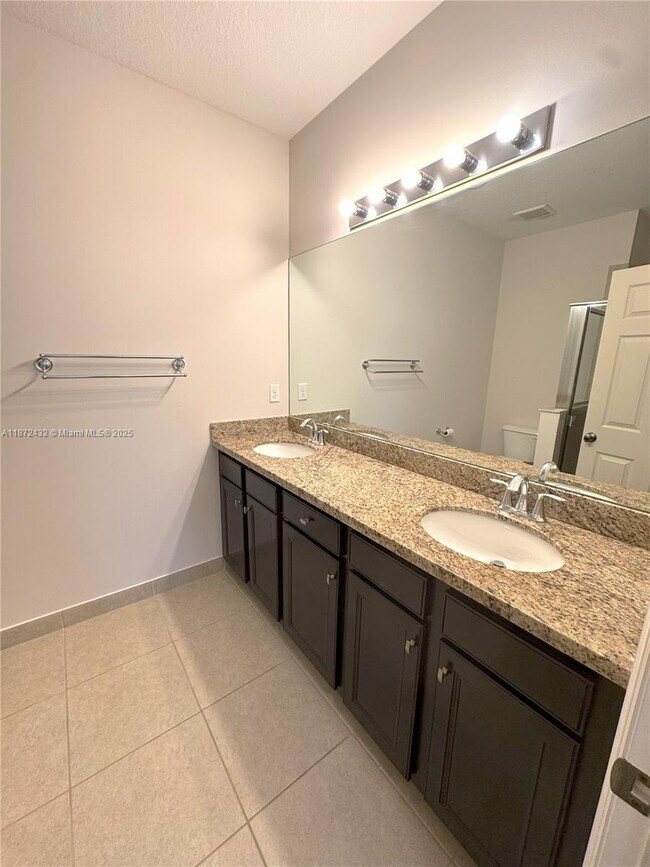 Building Photo - 1020 SW 147th Ave