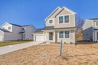 Building Photo - 2223 Macatawa Ln