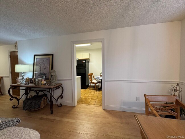 Building Photo - 1 Kings Ct