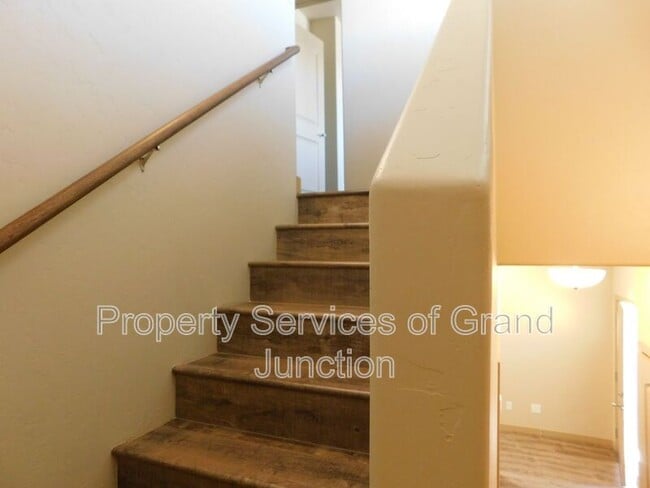 Building Photo - 590 Treviso Ct