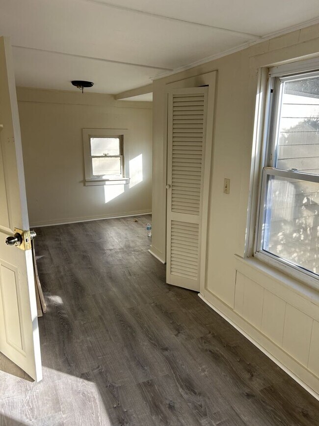 Building Photo - 73 Marlboro St