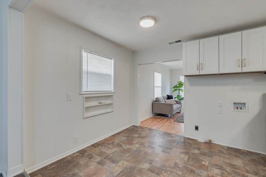 Kitchen - 1733 Melba Ct