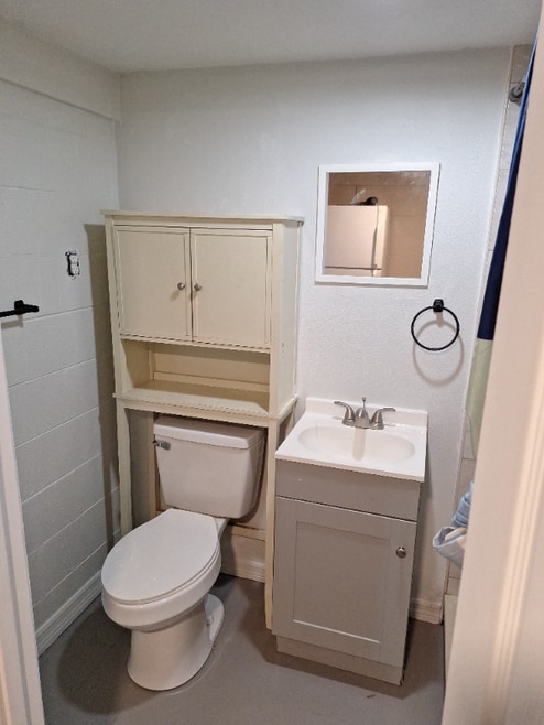 Building Photo - 1449 N Ronald Reagan Blvd