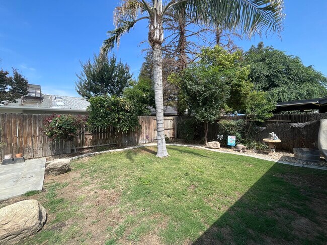 Building Photo - 3721 Abbott Dr