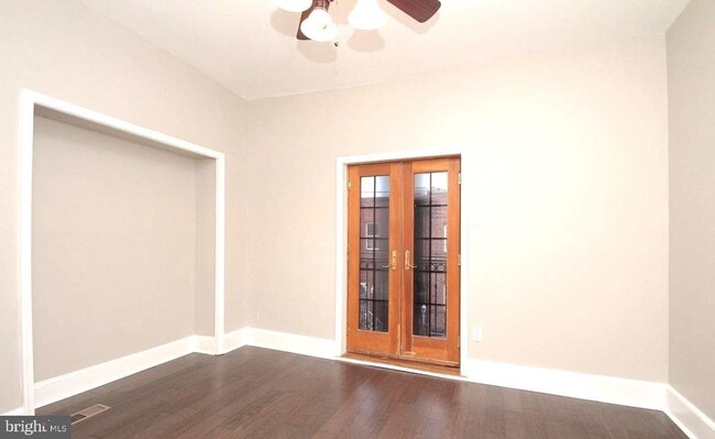 Building Photo - 1271 S 24th St