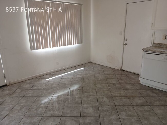 Building Photo - HOUSE FOR RENT IN DOWNEY