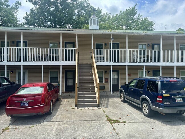 Building Photo - 867 North Gallaher View Rd NW