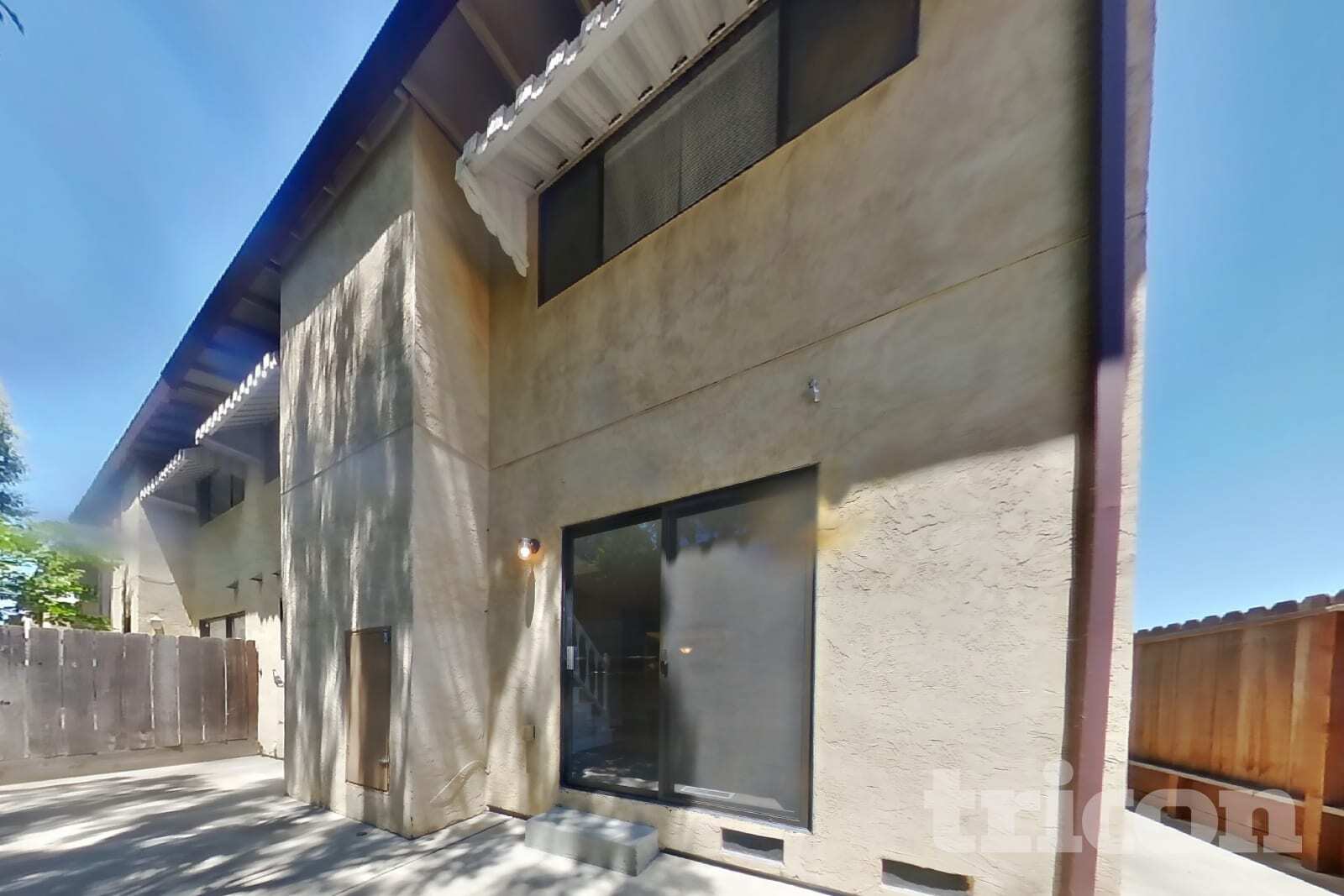 Building Photo - 1344 Shaddick Dr