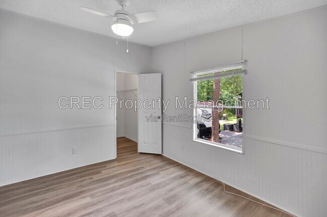 Building Photo - 405 Vine St
