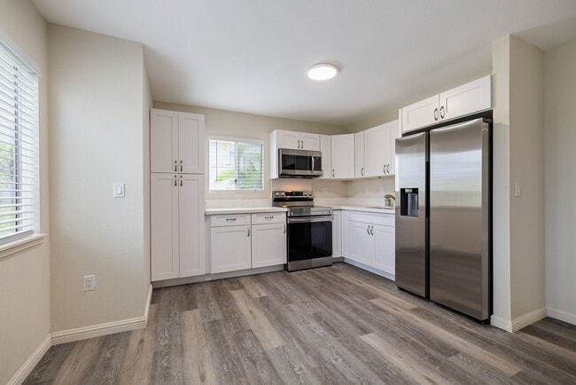 Building Photo - ~Pet Friendly - 2 bed /1 bath w/ 2 parking - Mililani Mauka~