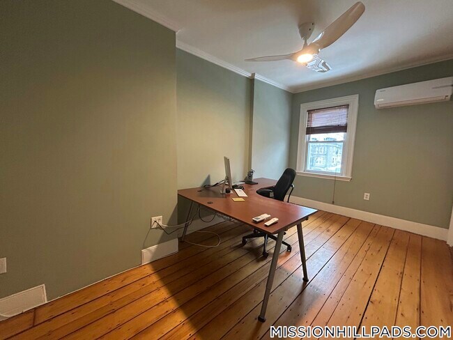 Building Photo - 1 Pickering Ave