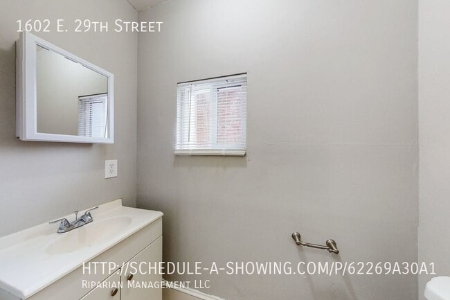 Building Photo - 1602 E 29th St